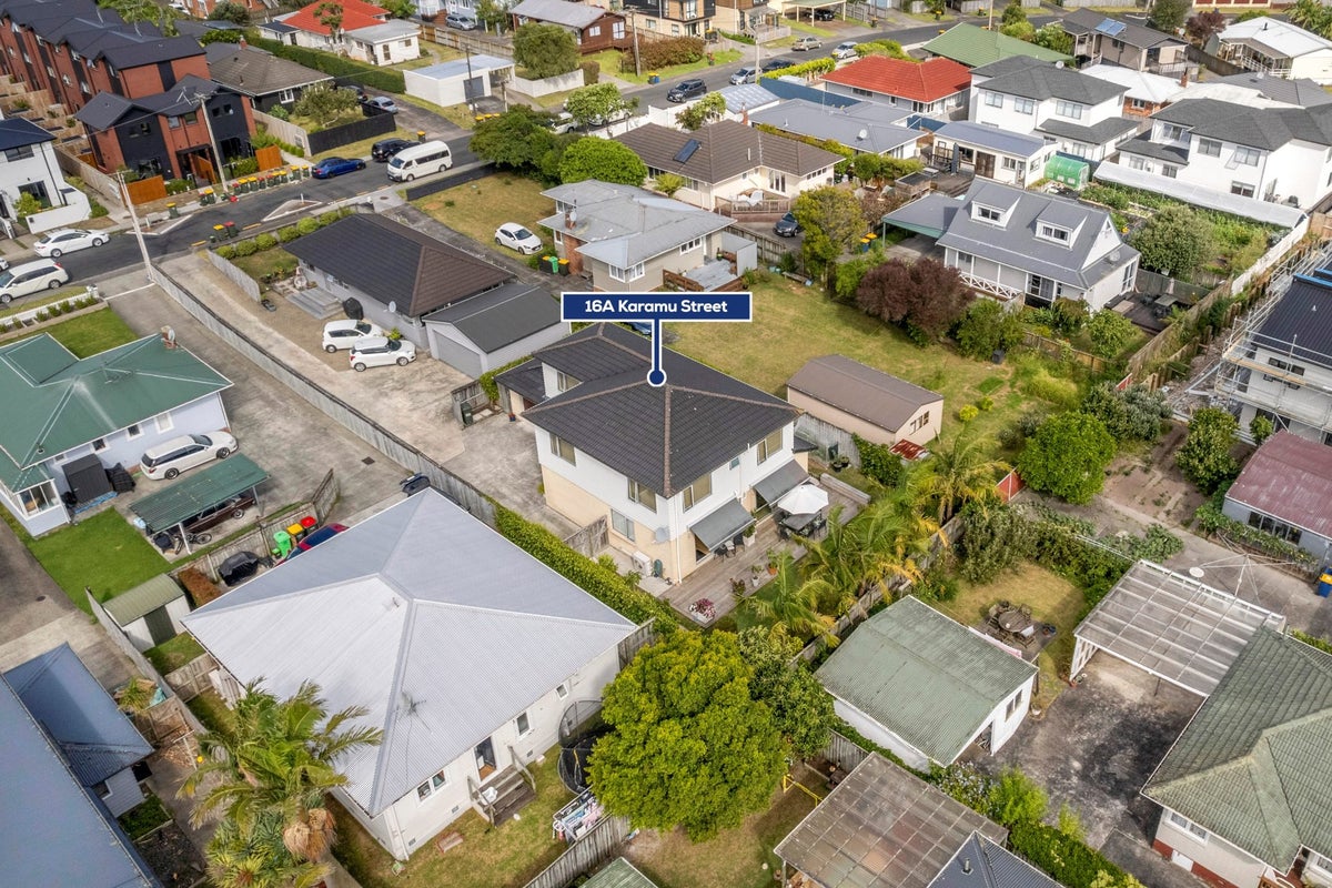 16A Karamu street, Te Atatu Peninsula, Auckland - Carousel 25