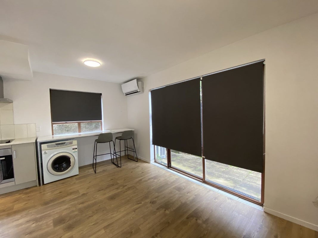 9/23B Hillsborough Road, Hillsborough, Auckland - Carousel 2