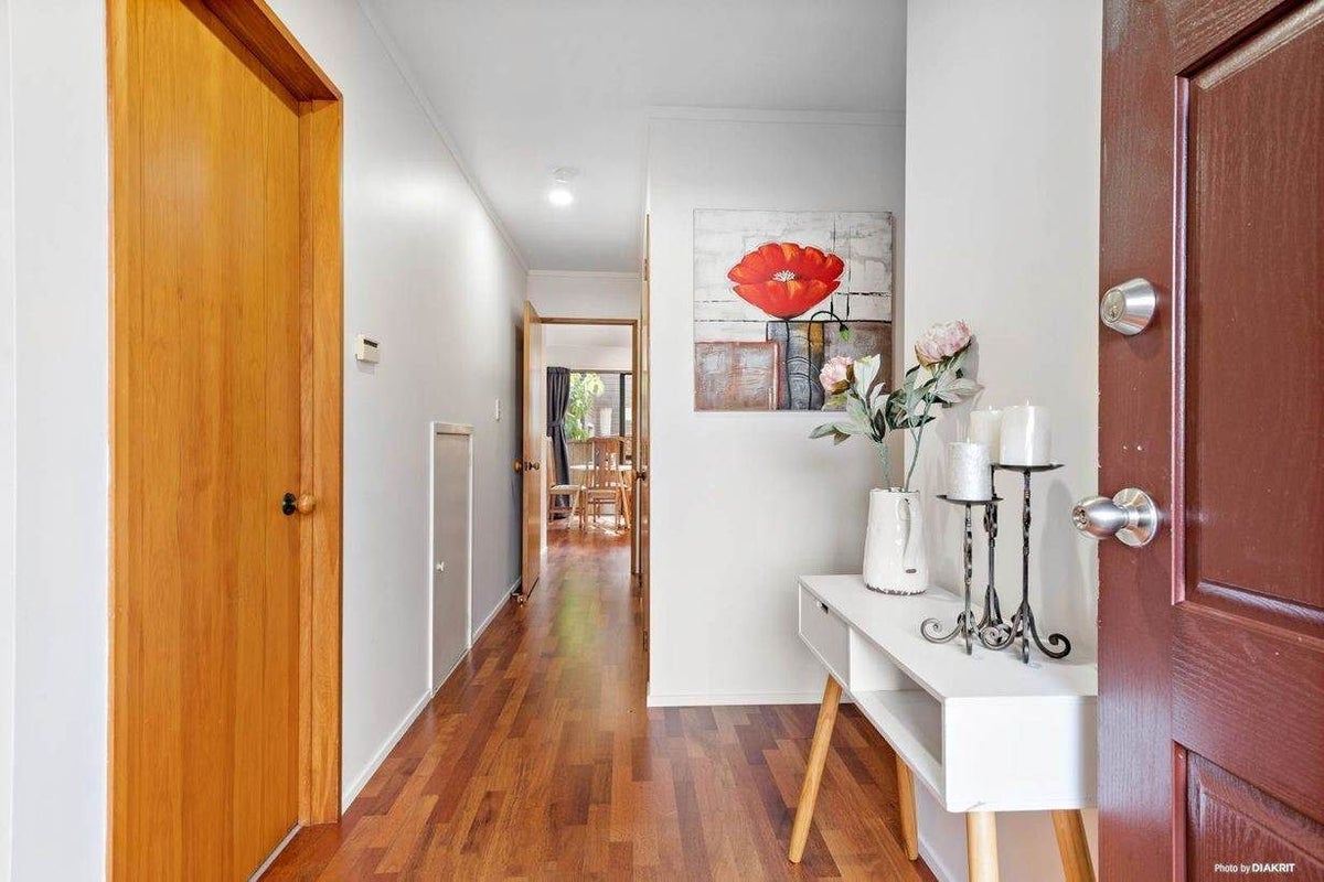 3/12 Alverston Street, Waterview, Auckland - Carousel 2