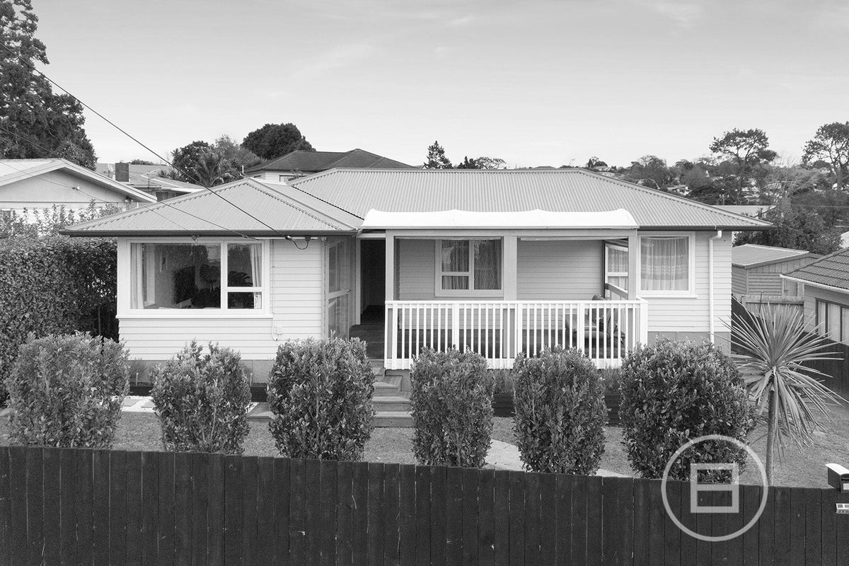 260 Hepburn Road, Glendene, Auckland - Carousel 1