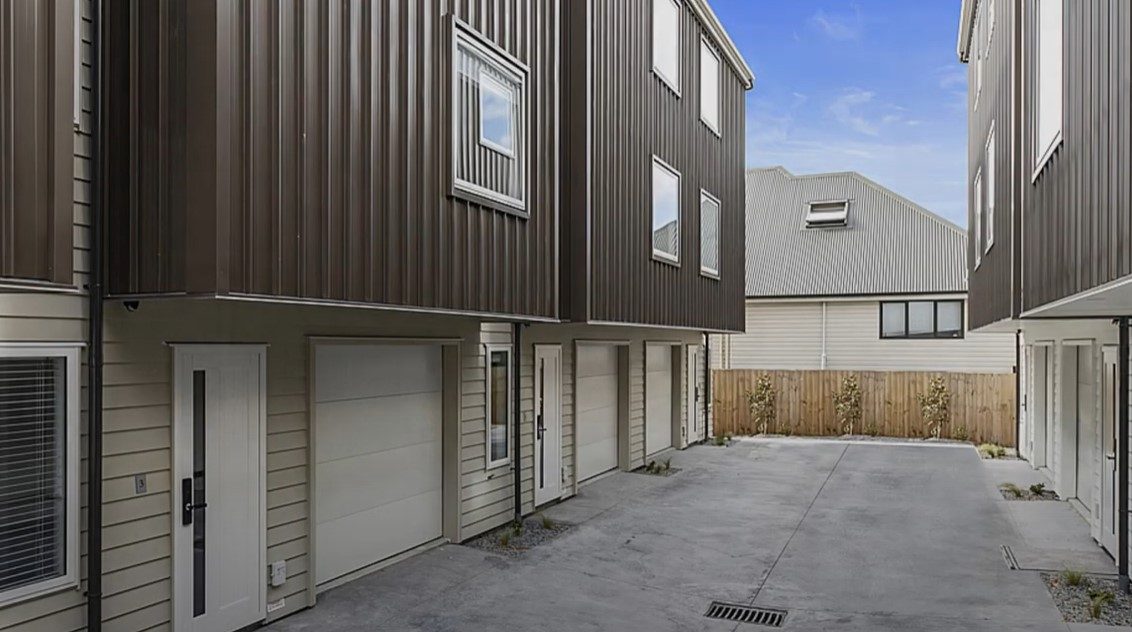 3/28 Cameron Road, Hamilton East, Hamilton - Carousel 1