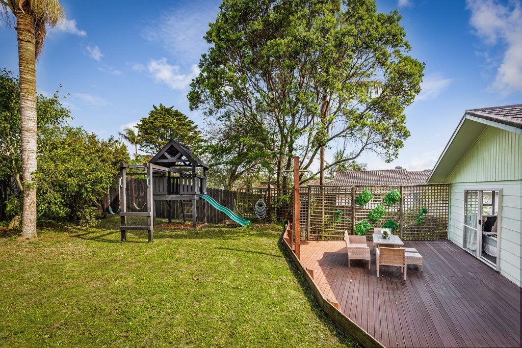 42 Brunner Road, Glen Eden, Auckland - Carousel 2