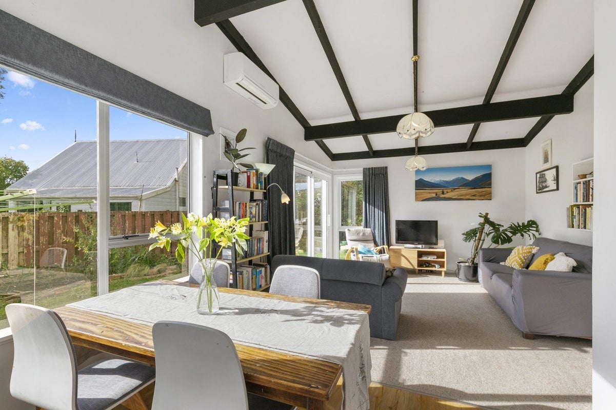 103 Allington Road, Karori, Wellington - Carousel 2