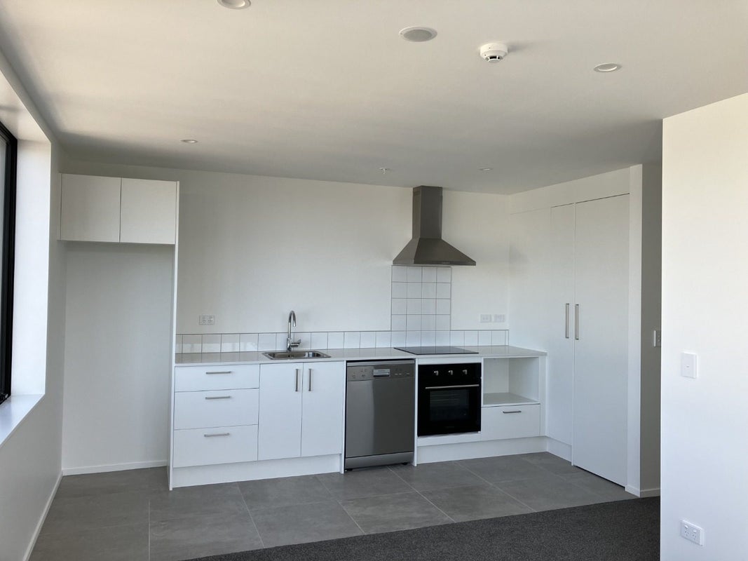 403/3 Rauemi Way, Te Atatu South, Auckland - Carousel 2