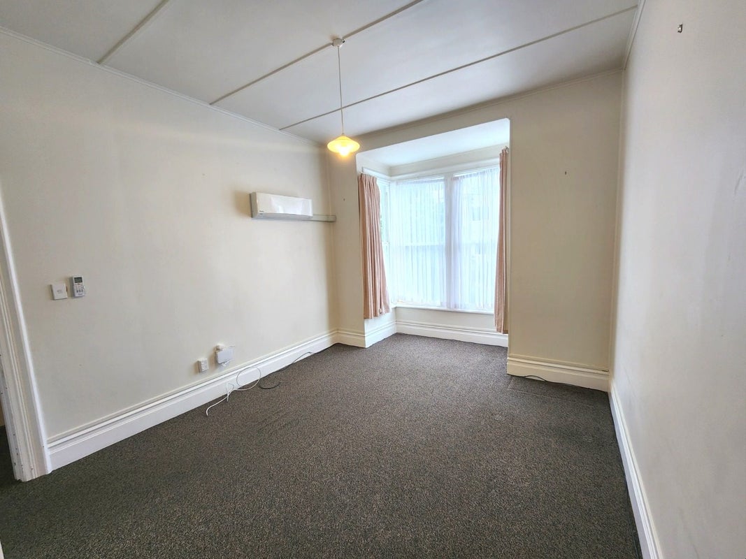 80 Roxburgh Street, Mount Victoria, Wellington - Carousel 2