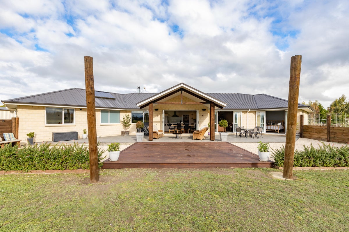2479 Tram Road, West Eyreton, Rangiora - Carousel 1