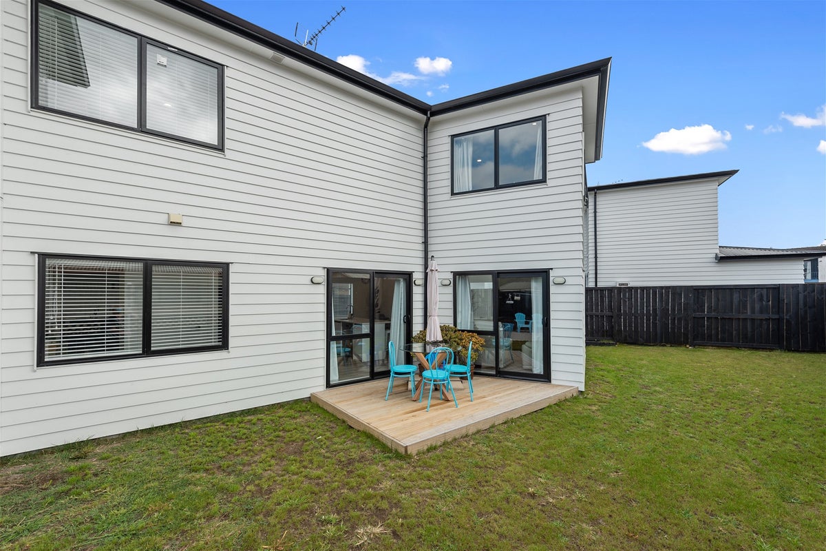 2/39 Morrinsville Road, Hillcrest, Hamilton - Carousel 11