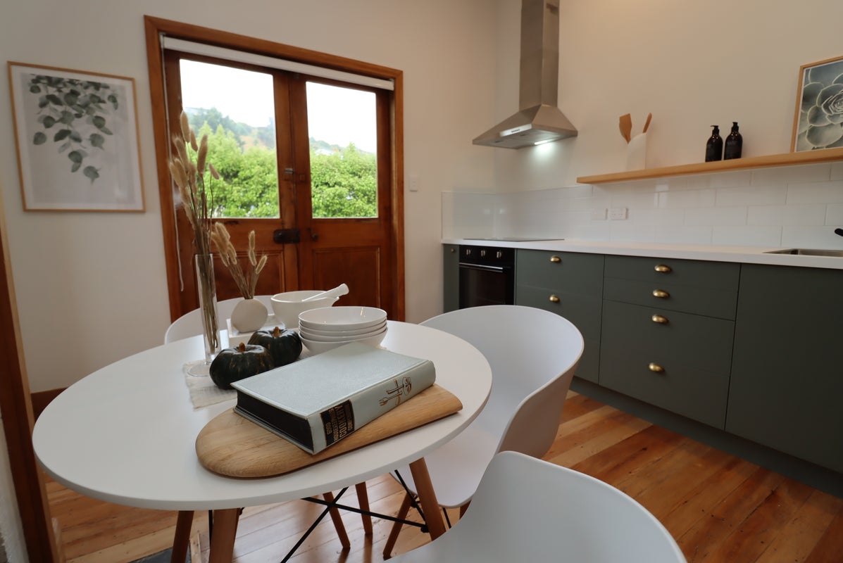 64 Orwell Street, Oamaru - Carousel 2