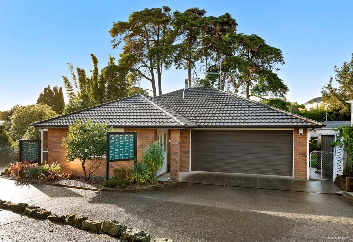 30A Geneva Place, Blockhouse Bay, Auckland - Carousel 1