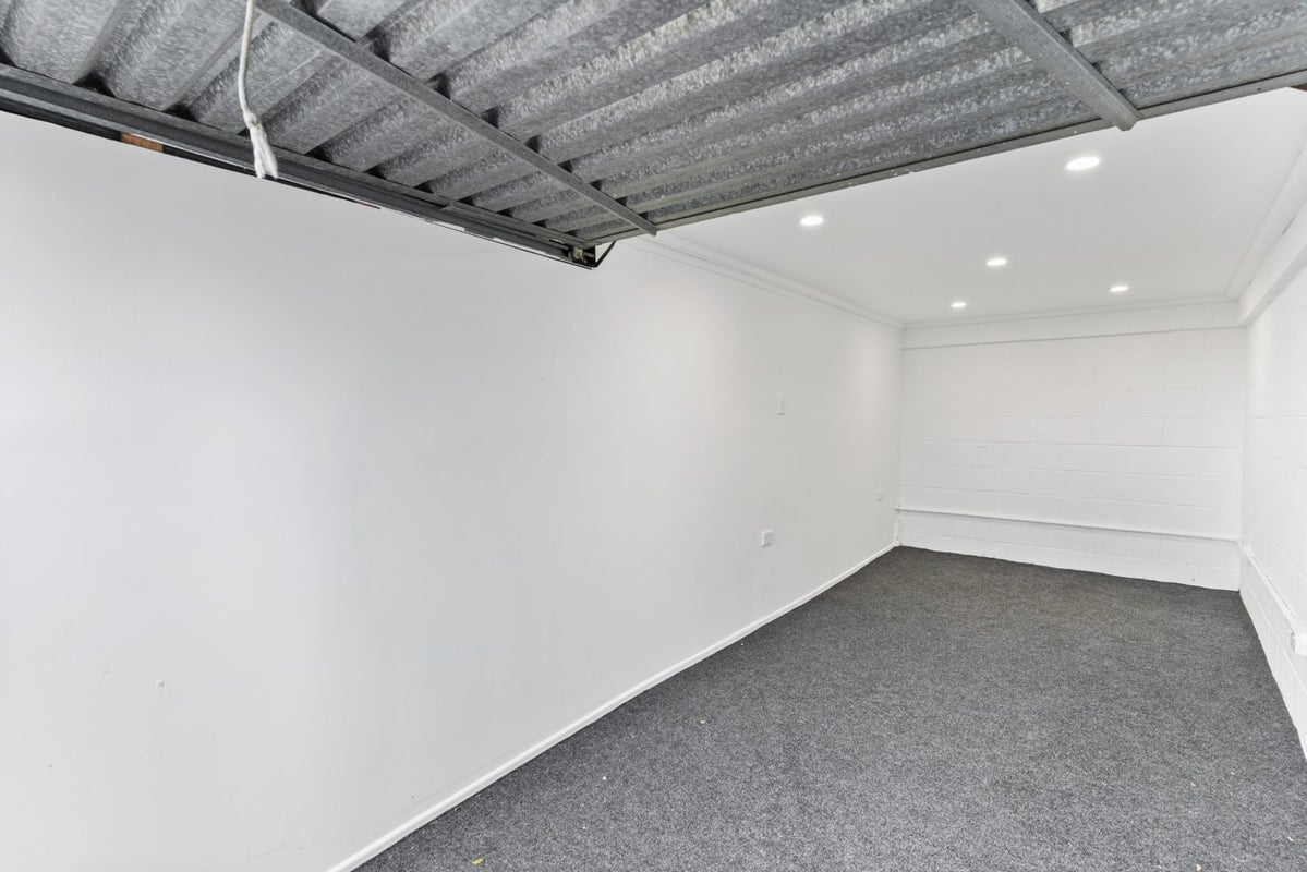 1/49 Simkin AV, Saint Johns, Auckland - Carousel 11