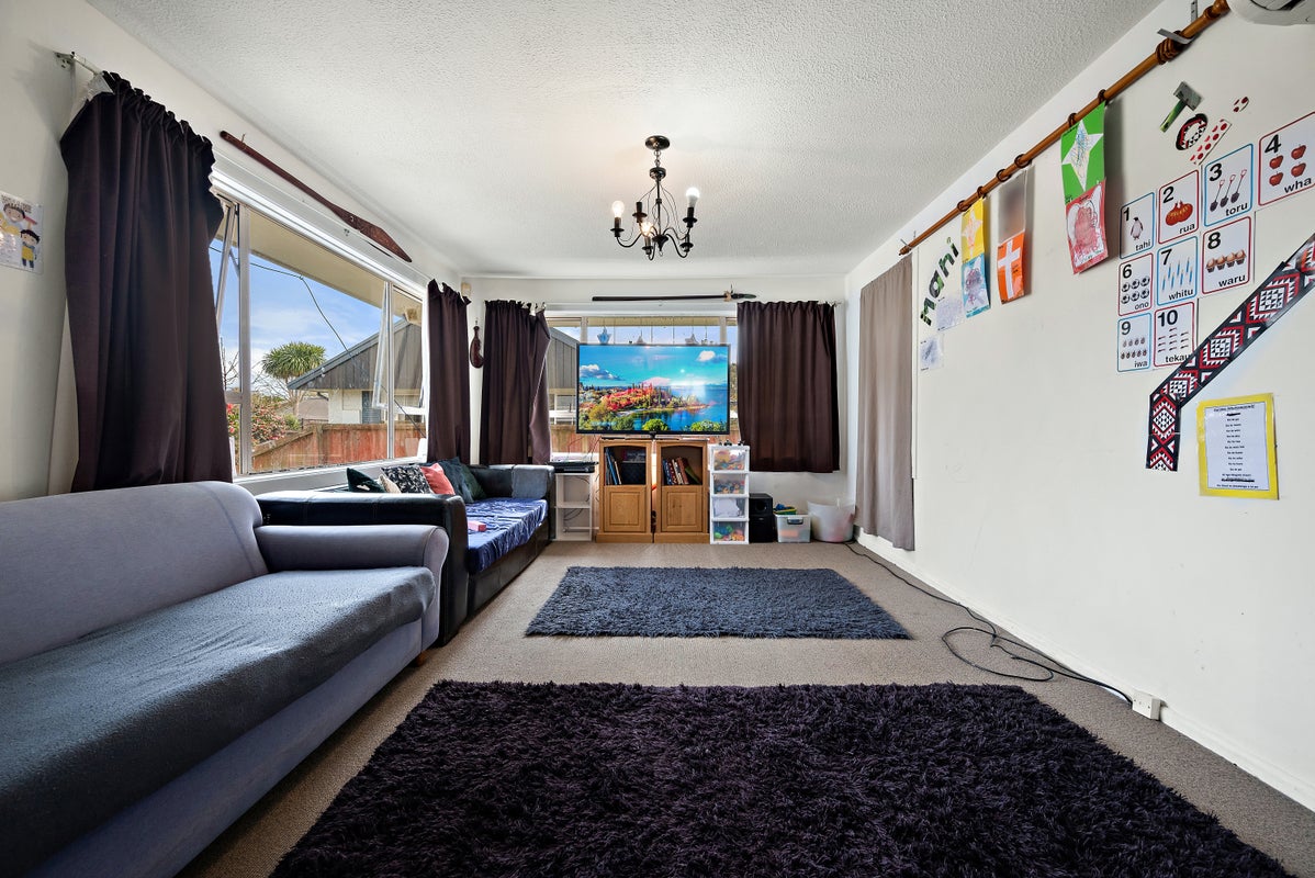 42 Orrick Crescent, Avondale, Christchurch - Carousel 1