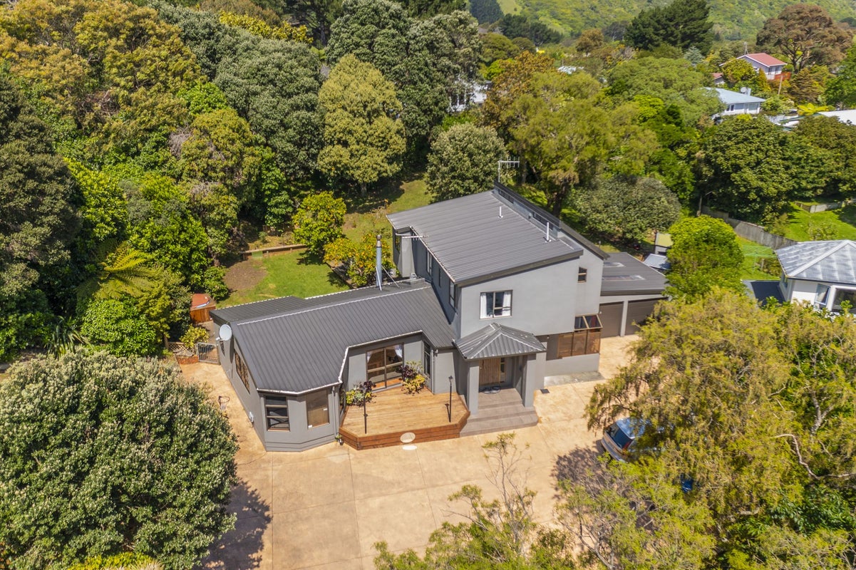 208 Matai Road, Raumati Beach, Paraparaumu - Carousel 2