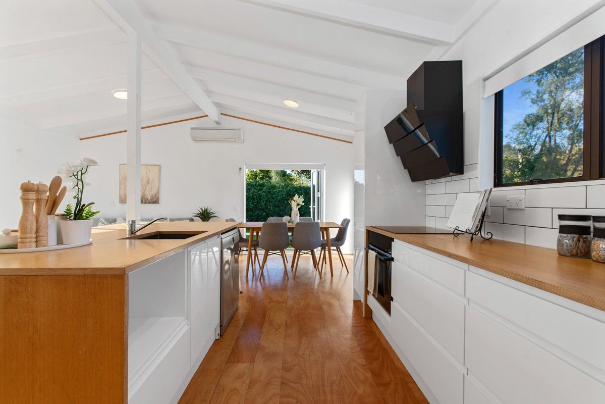39 Tennyson Drive, Owhata, Rotorua - Carousel 1