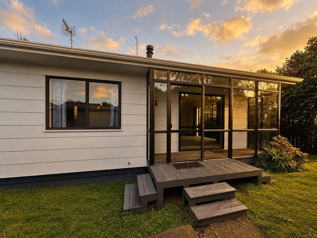 22 Titoki Road, Raumati Beach, Paraparaumu - Carousel 1