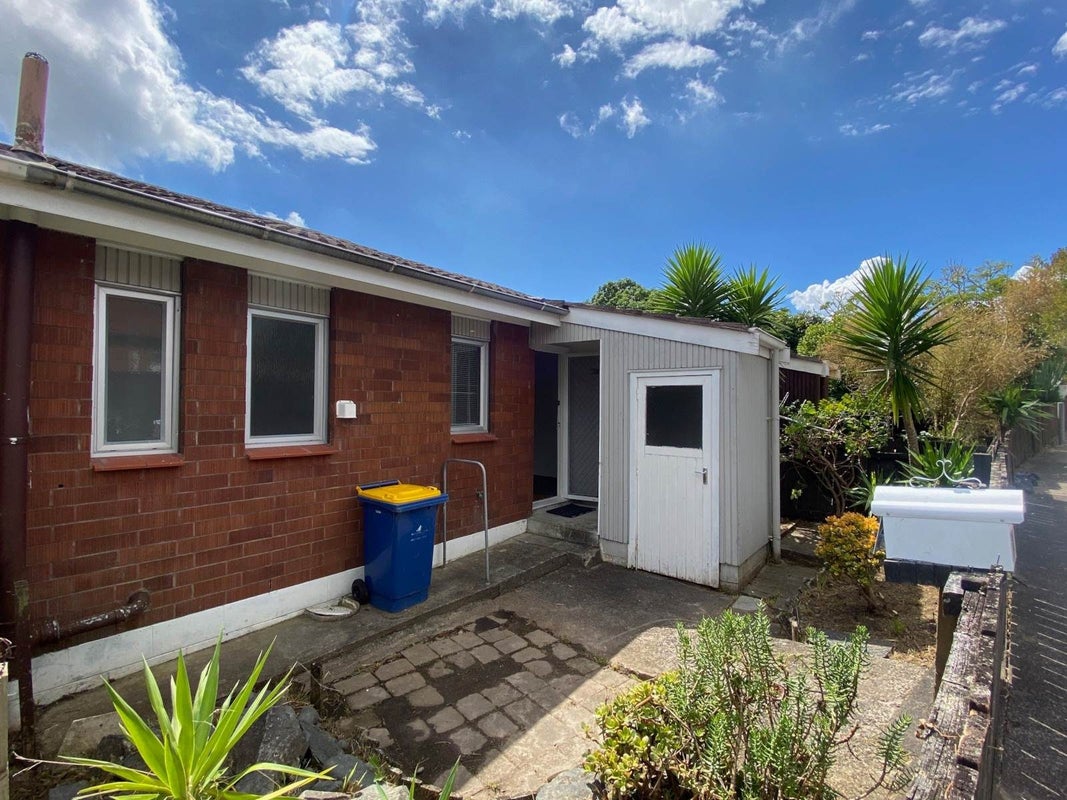 10 Hiseman Lane, Henderson, Auckland - Carousel 1
