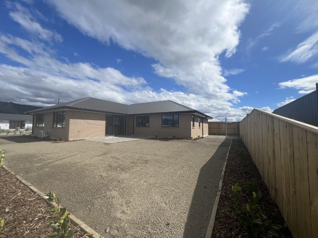 16 Shepperton Street, Appleby, Richmond - Carousel 7