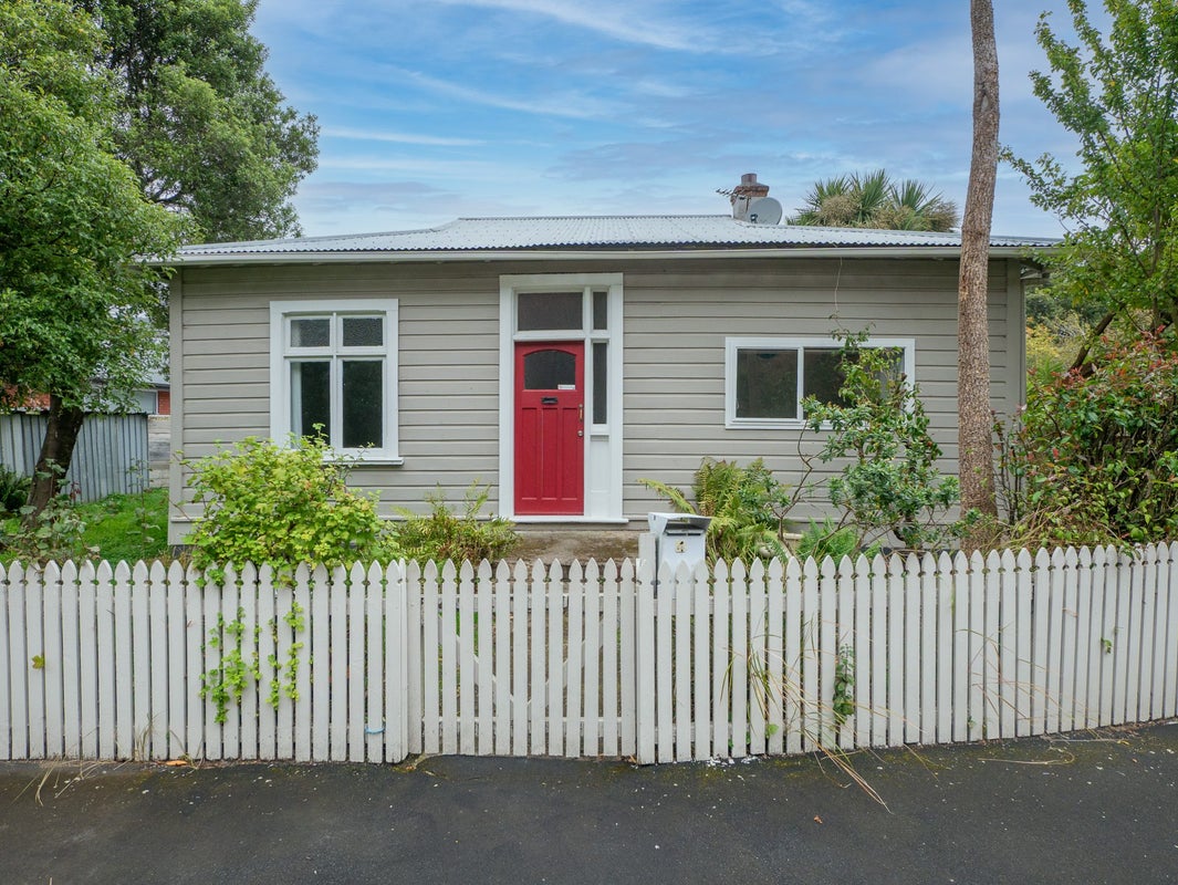 4 Buccleugh Street, North East Valley, Dunedin - Carousel 1
