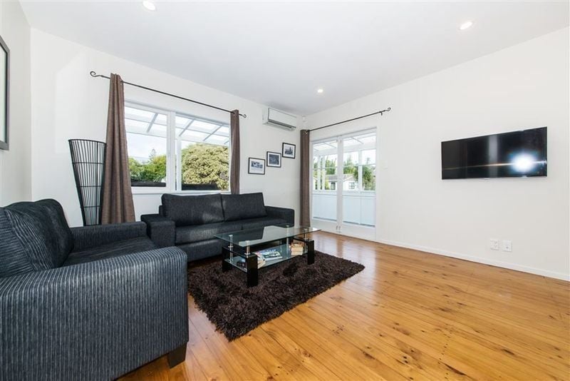 53A Woodglen Road, Glen Eden, Auckland - Carousel 2