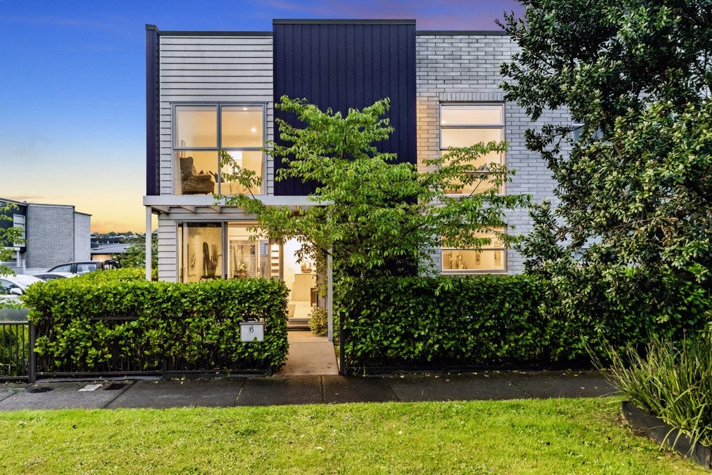 95 Stonefields Avenue, Stonefield, Auckland - Carousel 1