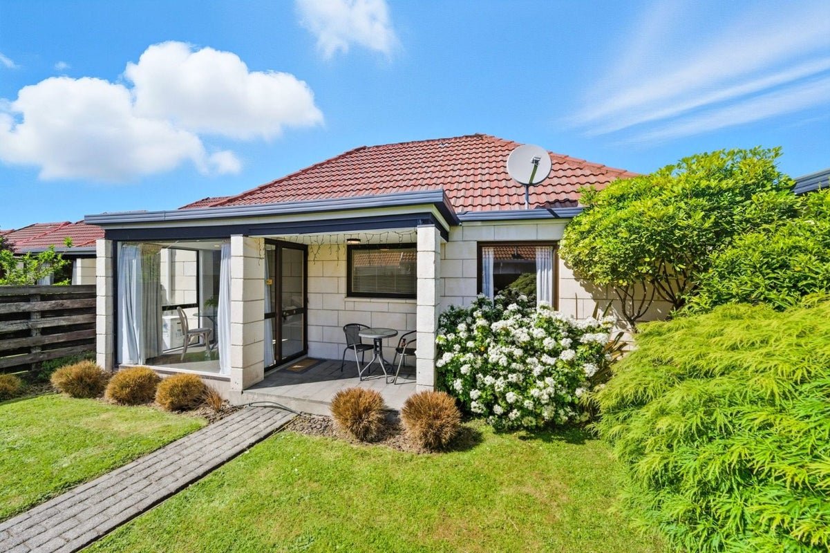 5/4 Broadbent Street, Riccarton, Christchurch - Carousel 2