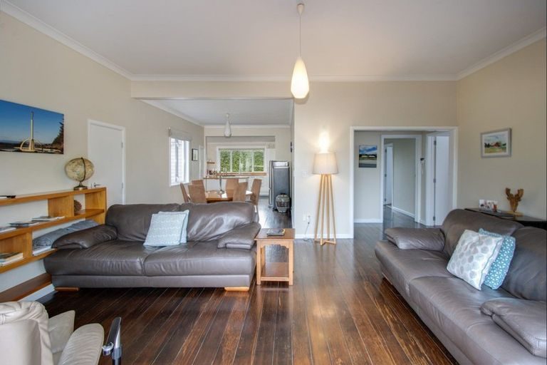 149 Nelson Crescent, Napier South, Napier - Carousel 2