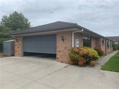 22 Merriman Place, Pyes Pa, Tauranga - Carousel 1