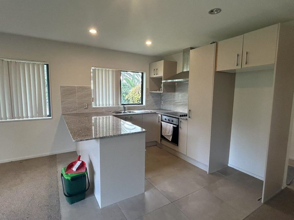 116 Simpson Road, Henderson Valley, Auckland - Carousel 2