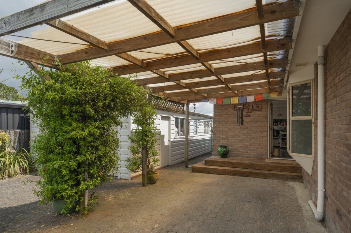 20B Waimapu Street, Greerton, Tauranga - Carousel 18