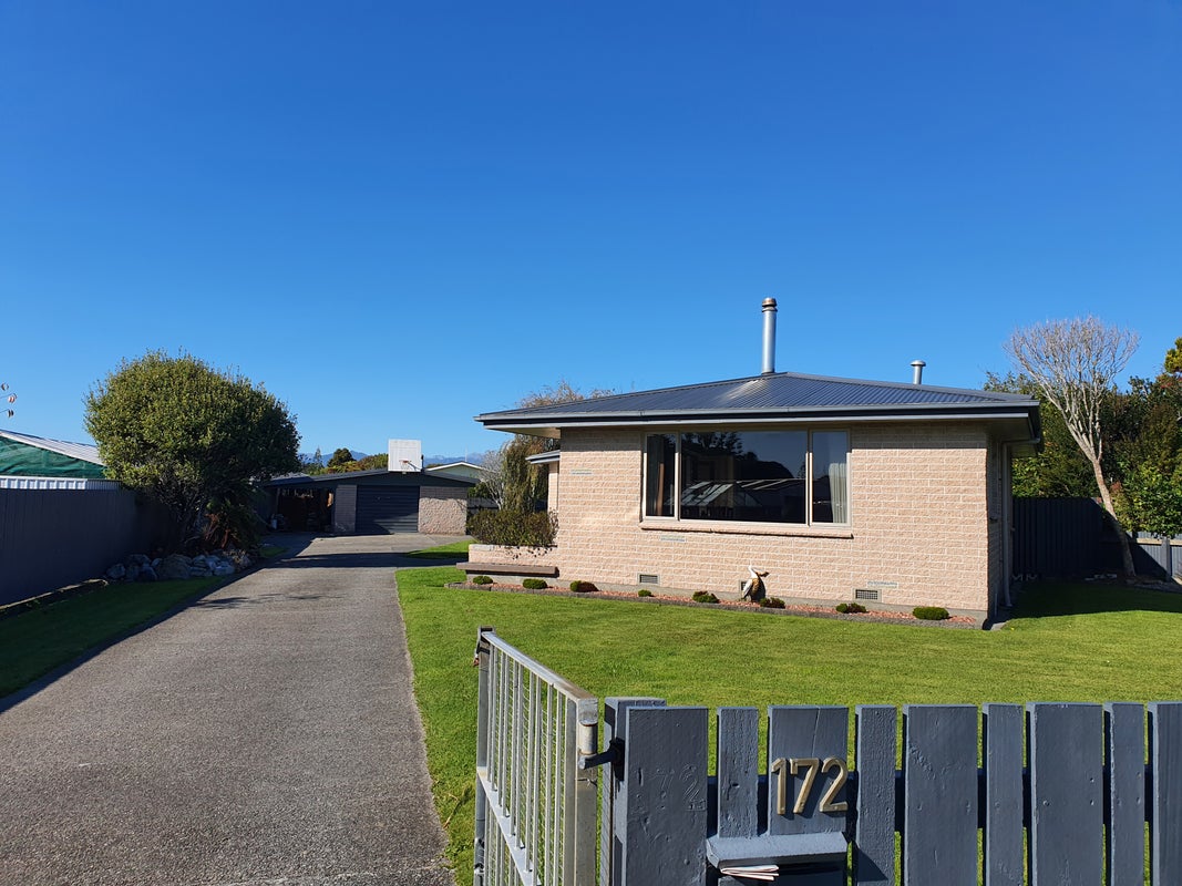 172 Bealey Street, Hokitika - Carousel 1