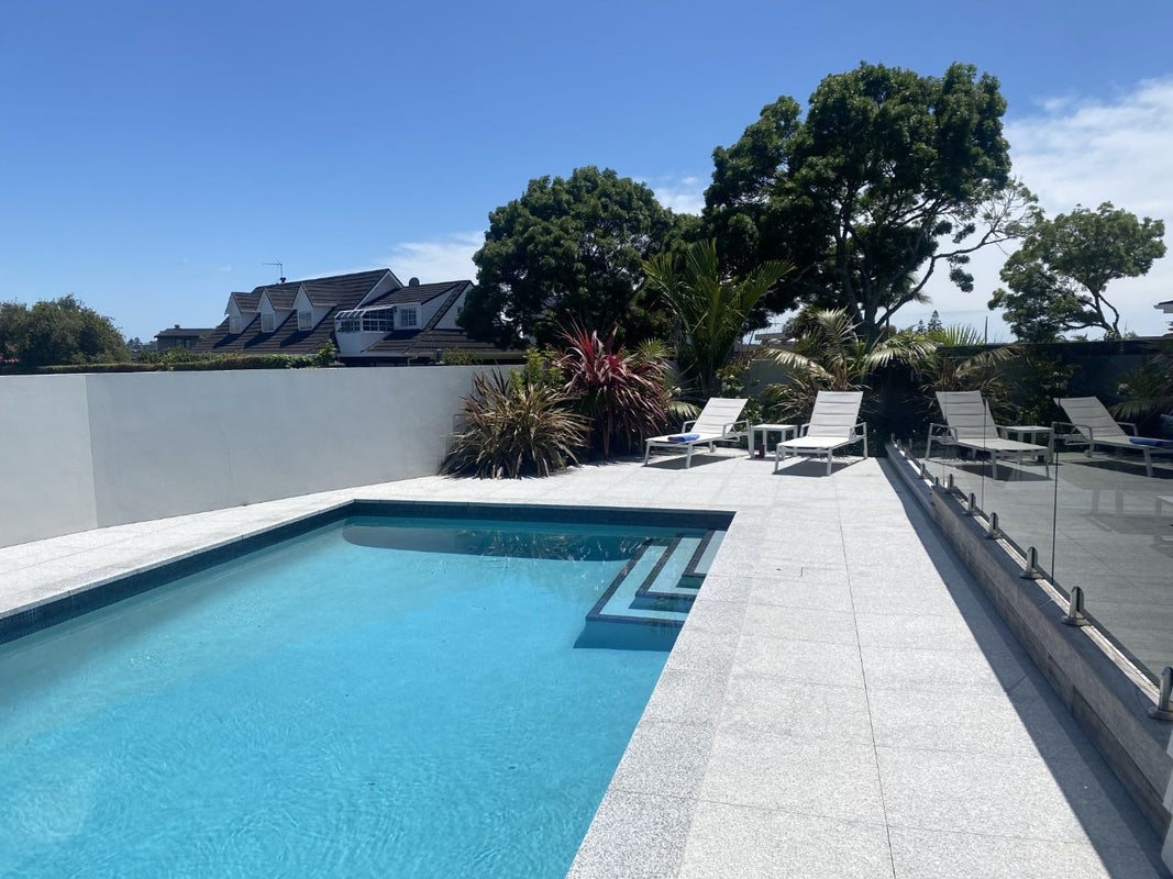 31 Bramley Drive, Farm Cove, Auckland - Carousel 2