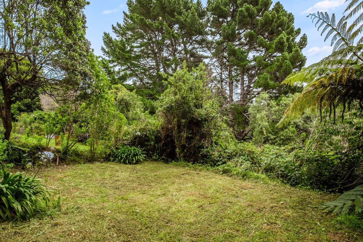 66 Sievers Grove, Cannons Creek, Porirua - Carousel 15