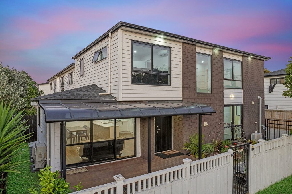 2C Wilmshurst Avenue, Papatoetoe, Manukau City, Auckland - Carousel 1