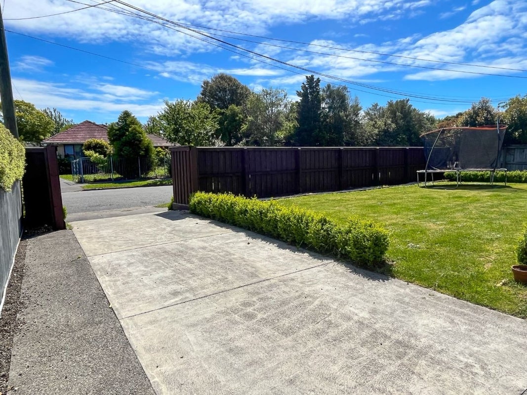 3 Delph Street, Avonhead, Christchurch - Carousel 19