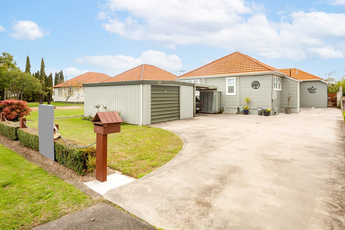 31 Tranmere Road, Fairfield, Hamilton - Carousel 1