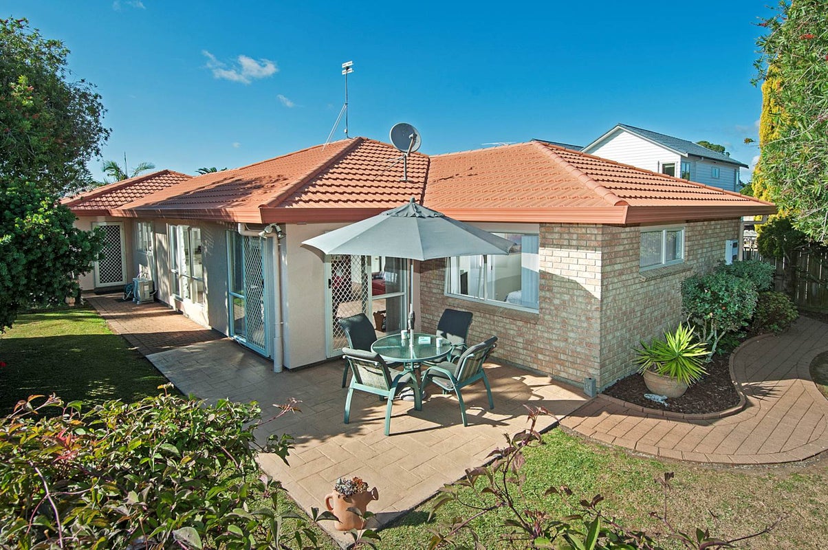 10E Rathgar Road, Henderson, Auckland - Carousel 2