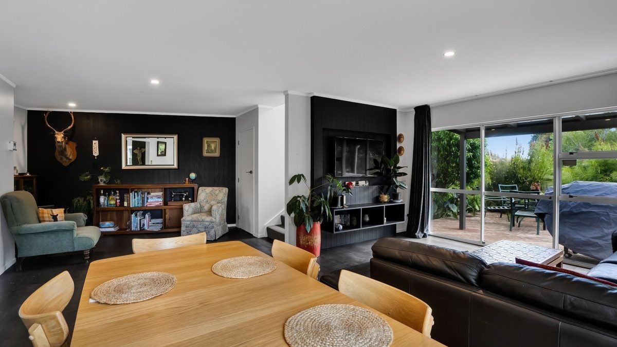139A Barrett Road, Whalers Gate, New Plymouth - Carousel 1