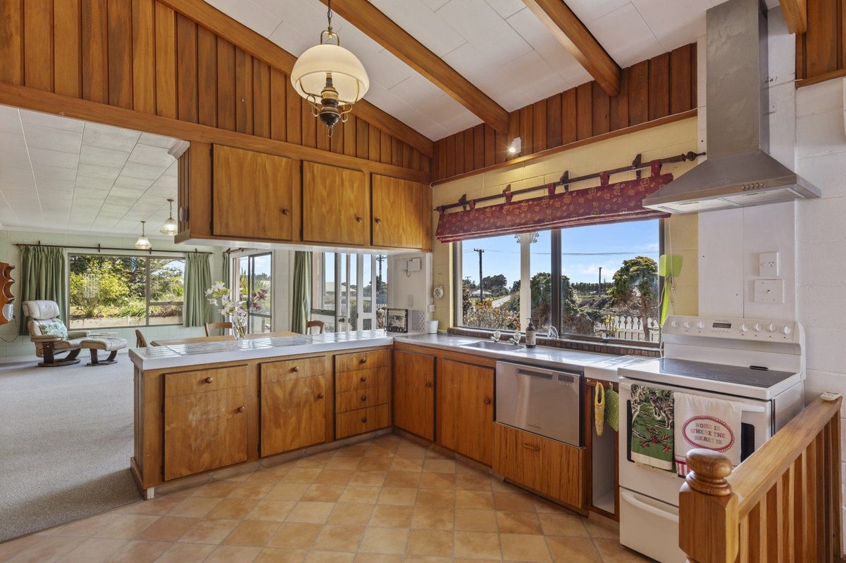 217 Smart Road, Hillsborough, New Plymouth - Carousel 2