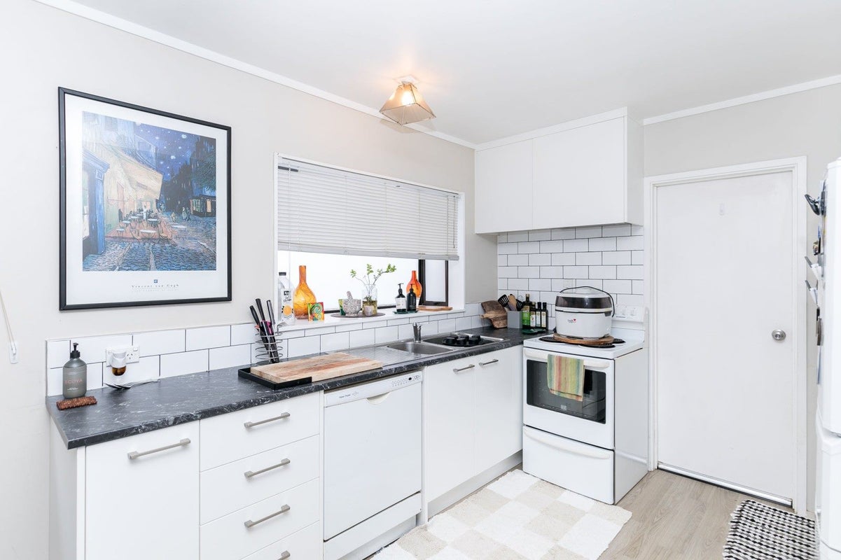 28A McCracken Avenue, Hillcrest, Hamilton - Carousel 2