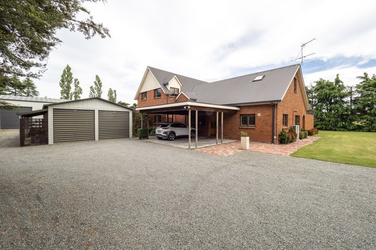 55 South Park Road, Newland, Ashburton - Carousel 2