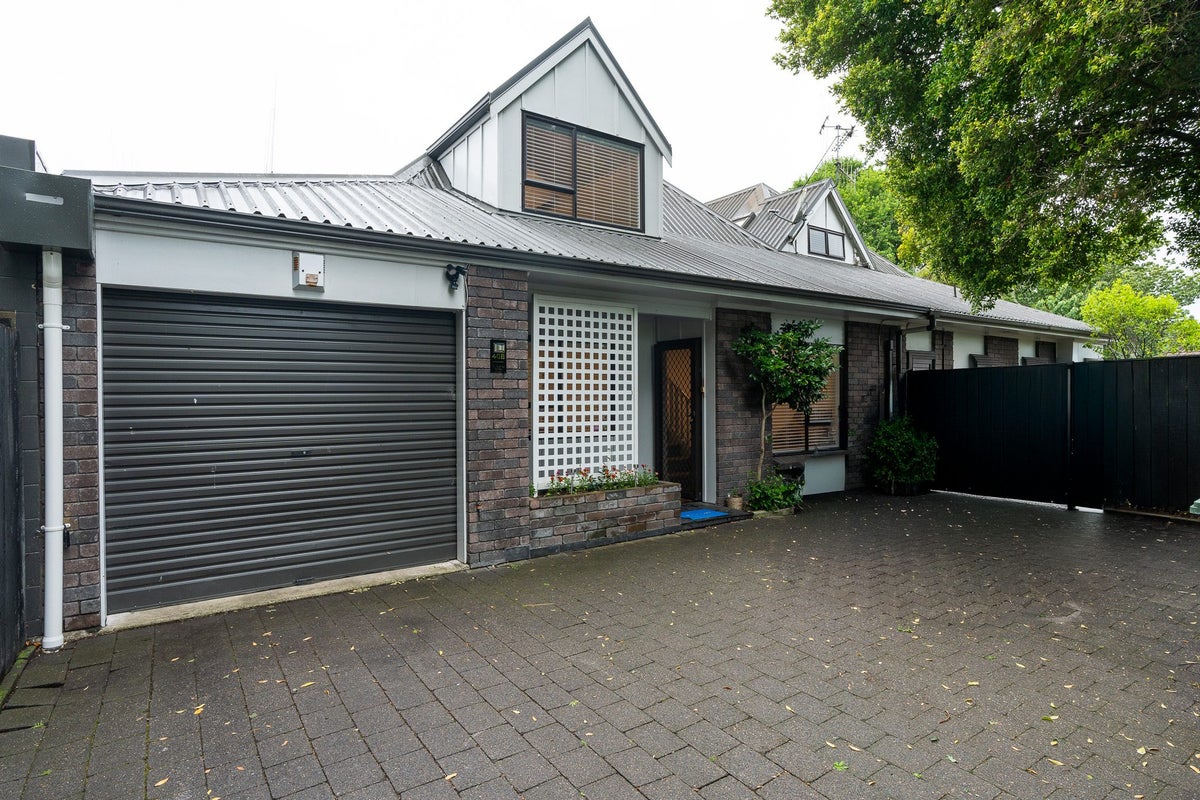 40B Willoughby Street, Whitiora, Hamilton - Carousel 1