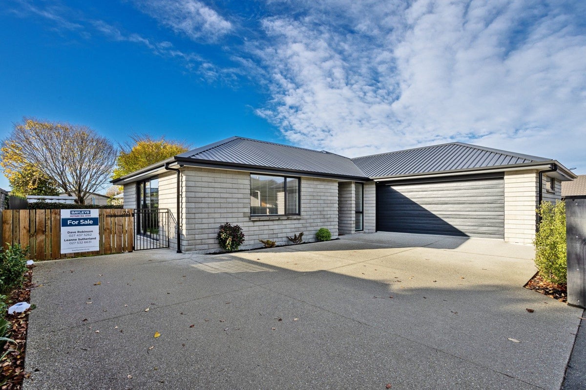 25 Salford Street, Windsor, Invercargill - Carousel 1