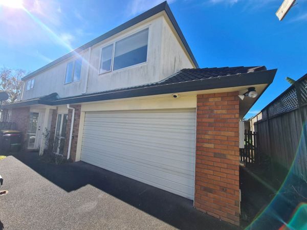 2 Birchlea Rise, Goodwood Heights, Auckland - Carousel 2