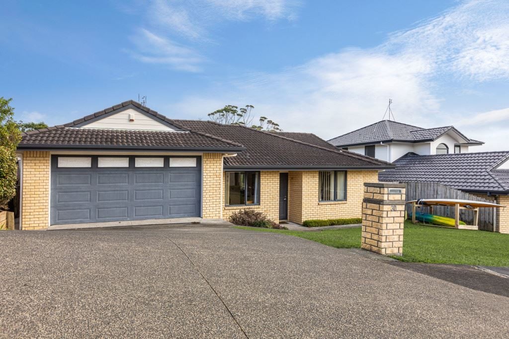 31 Condor Place, Unsworth Heights, Auckland - Carousel 1