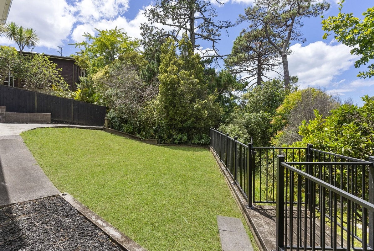 41 Woodstock Road, Forrest Hill, Auckland - Carousel 14