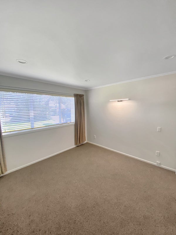136 Astley Avenue, New Lynn, Auckland - Carousel 2