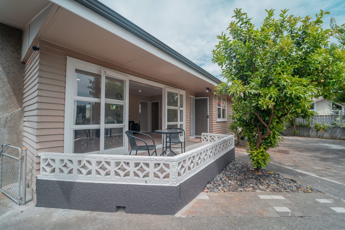 11 Ireland Place, Pirimai, Napier - Carousel 1