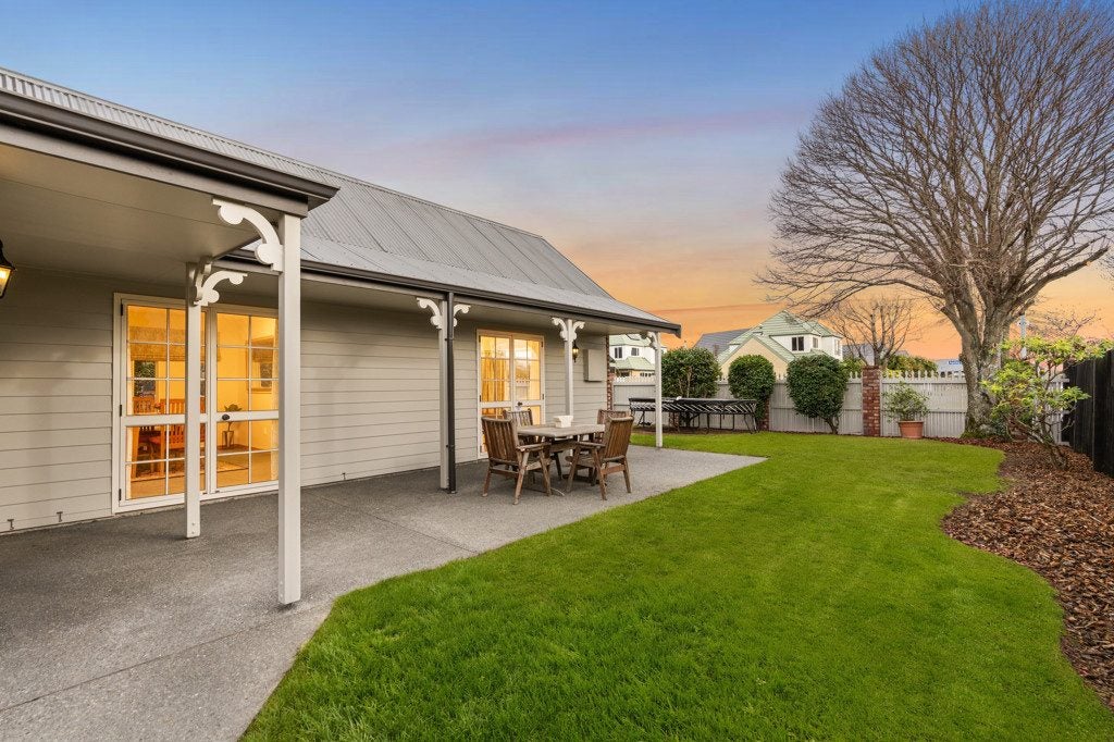3 Berkshire Drive, Avonhead, Christchurch City, Canterbury - Carousel 1