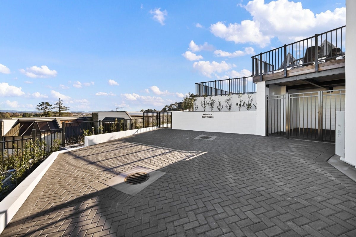 112 Pembroke Street, Hamilton Lake, Hamilton - Carousel 20