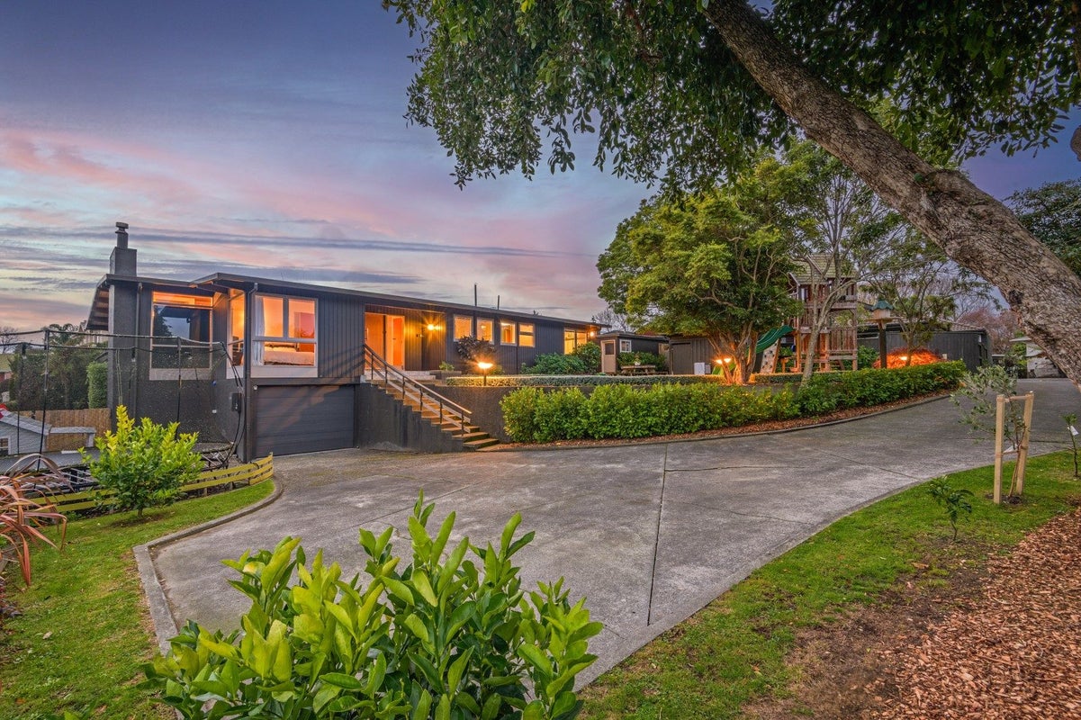 9 Montgomery Terrace, Hokowhitu, Palmerston North - Carousel 2