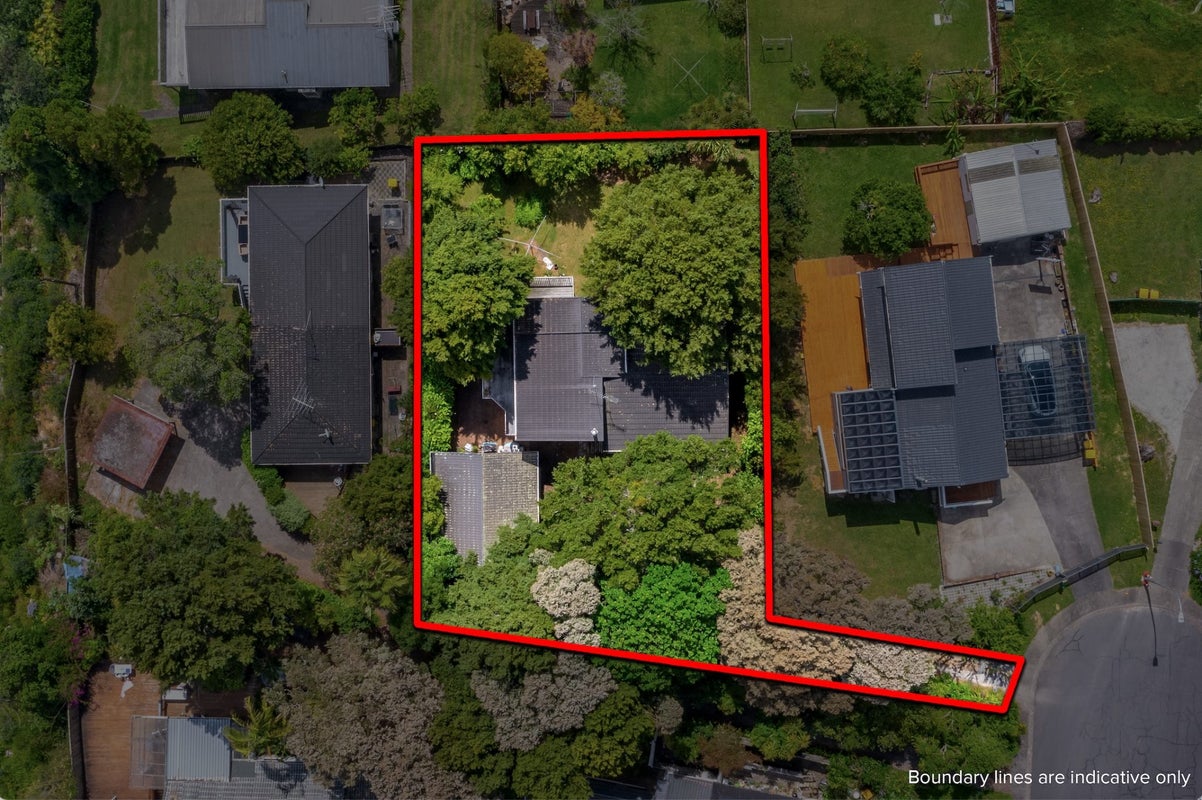 10 Tusac Place, Totara Vale, Auckland - Carousel 2